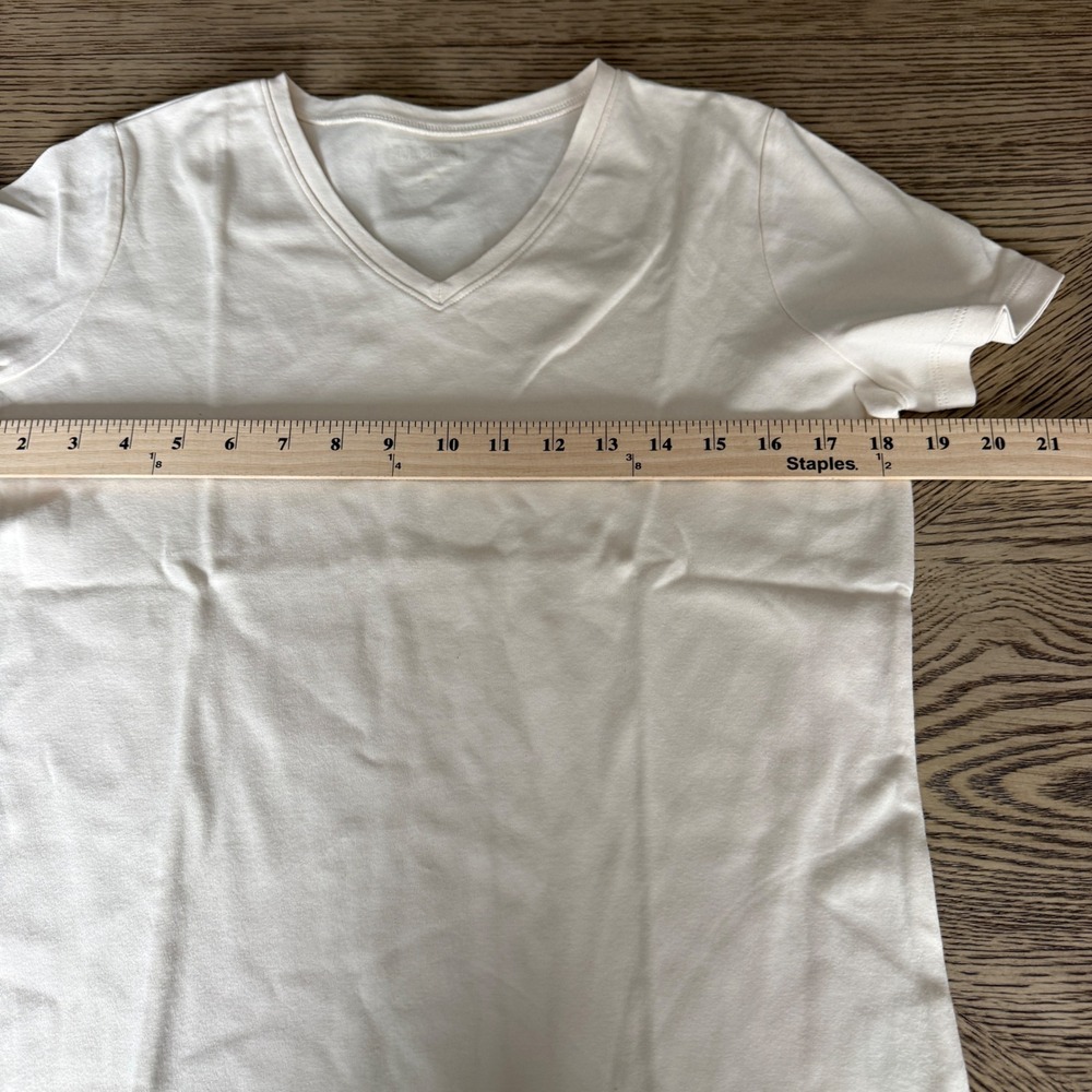 LL Bean Womens Cream V-Neck Short Sleeve 100% Cotton T-Shirt Size S 0BJV8 - Picture 5 of 7